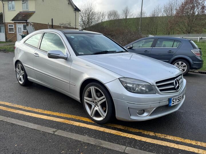 Mercedes-Benz CLC Class 1.8 CLC180K Sport Coupe Auto Euro 4 3dr Mercedes-Benz CLC Class 1.8 CLC180K Sport Coupe Auto Euro 4 3dr