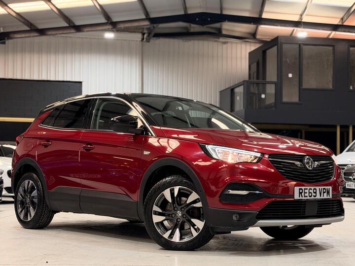 Vauxhall Grandland X 1.2 Turbo SRi Nav Auto Euro 6 (s/s) 5dr Vauxhall Grandland X 1.2 Turbo SRi Nav Auto Euro 6 (s/s) 5dr