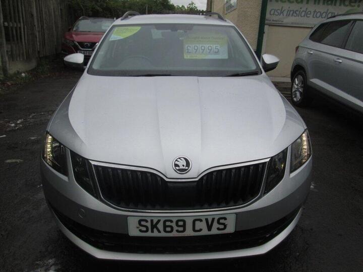 Skoda Octavia 2.0 TDI SE Drive Euro 6 (s/s) 5dr Skoda Octavia 2.0 TDI SE Drive Euro 6 (s/s) 5dr