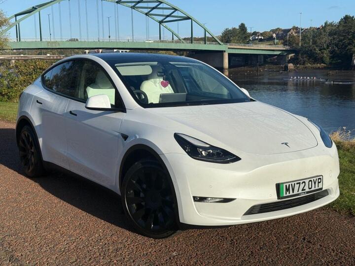 Tesla MODEL Y (Dual Motor) Long Range Auto 4WDE 5dr