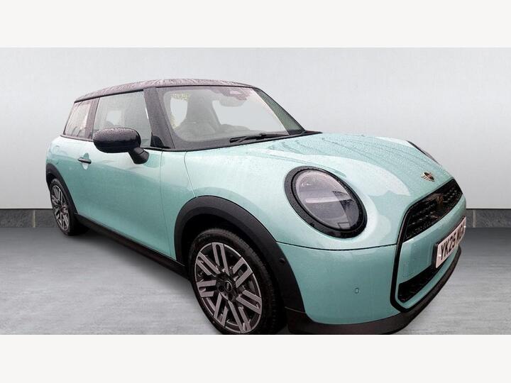 MINI Cooper 1.5C Classic Steptronic Euro 6 (s/s) 3dr
