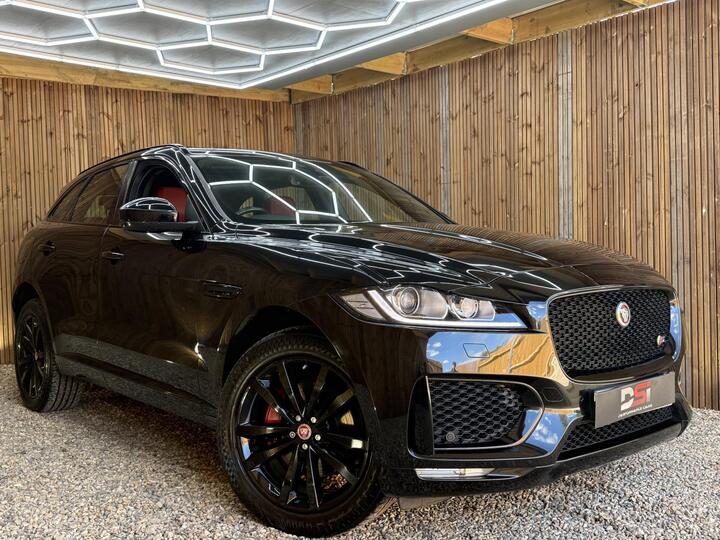 Jaguar F-PACE 3.0 D300 V6 S Auto AWD Euro 6 (s/s) 5dr