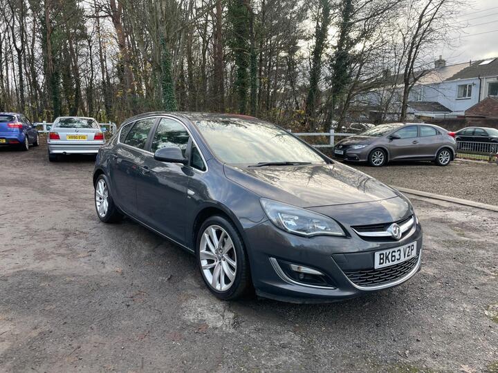 Vauxhall Astra 1.4T 16v SRi Euro 5 5dr