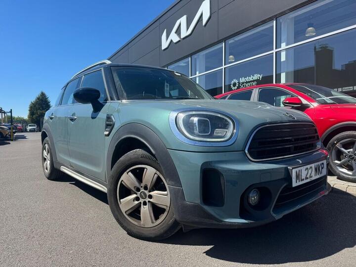 MINI COUNTRYMAN HATCHBACK 1.5 Cooper Classic Euro 6 (s/s) 5dr