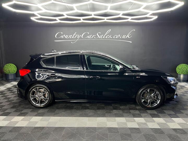Ford Focus 1.0T EcoBoost ST-Line Euro 6 (s/s) 5dr