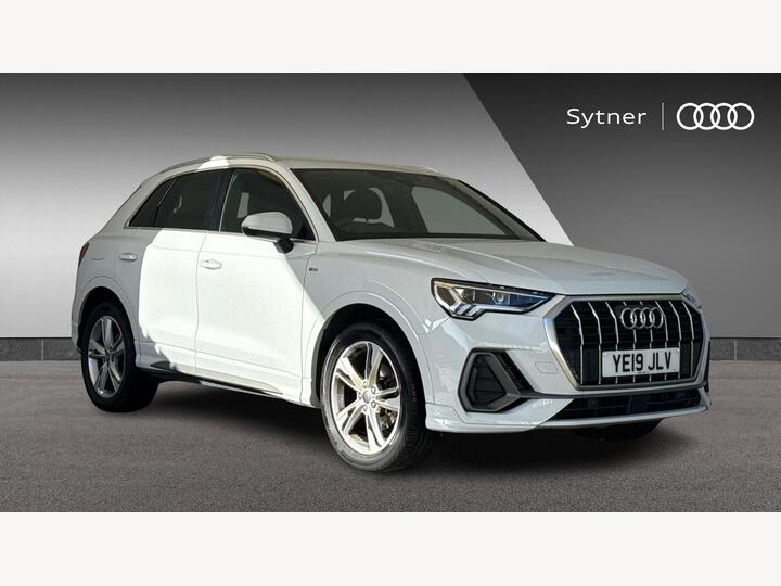 Audi Q3 AVANT 1.5 TFSI CoD 35 S Line Euro 6 (s/s) 5dr