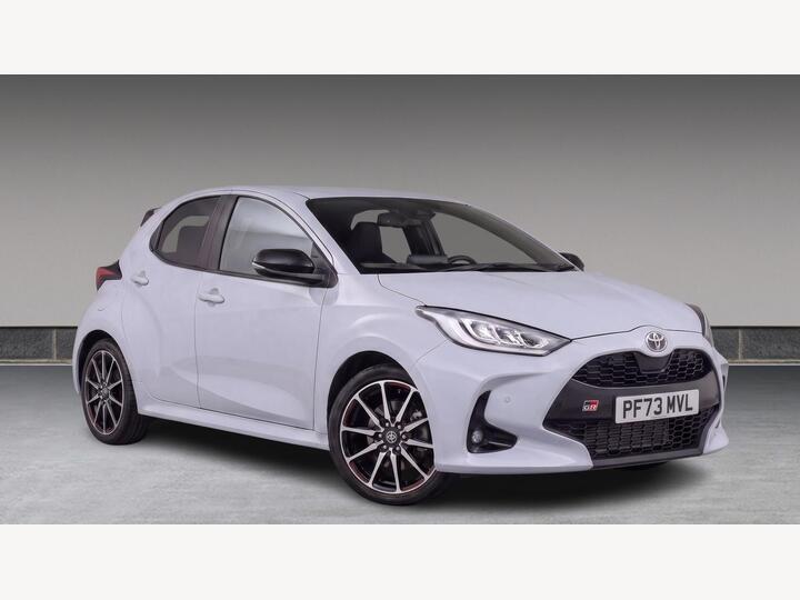 Toyota Yaris 1.5 VVT-h GR SPORT E-CVT Euro 6 (s/s) 5dr