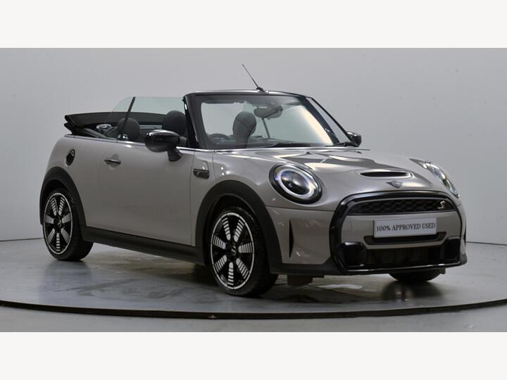 MINI Convertible 2.0 Cooper S Exclusive Steptronic Euro 6 (s/s) 2dr MINI Convertible 2.0 Cooper S Exclusive Steptronic Euro 6 (s/s) 2dr
