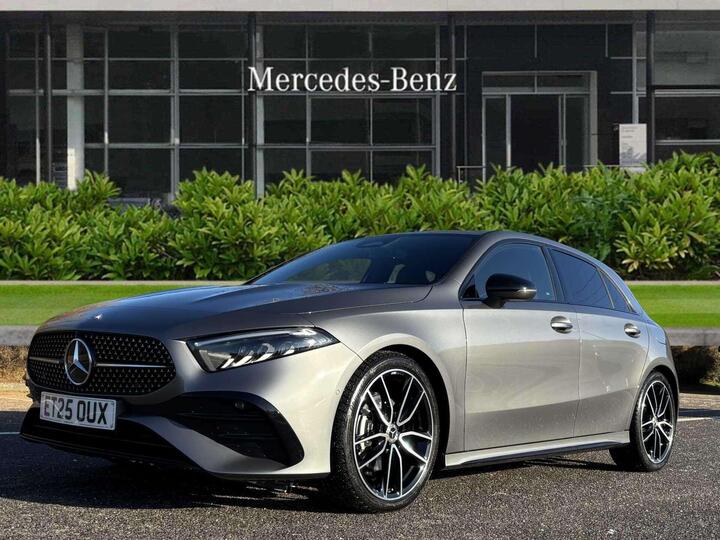 Mercedes-Benz A Class 2.0 A200d AMG Line (Premium) 8G-DCT Euro 6 (s/s) 5dr Mercedes-Benz A Class 2.0 A200d AMG Line (Premium) 8G-DCT Euro 6 (s/s) 5dr
