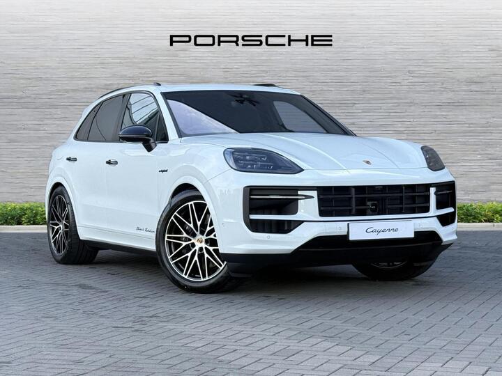 Porsche Cayenne 3.0 V6 E-Hybrid 25.9kWh Black Edition TiptronicS 4WD Euro 6 (s/s) 5dr