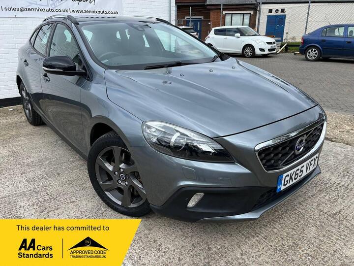 Volvo V40 Cross Country 2.0 D2 Lux Auto Euro 6 (s/s) 5dr