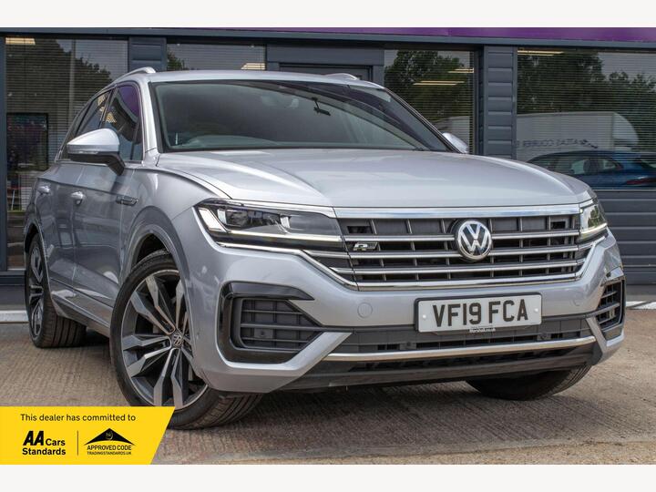 Volkswagen TOUAREG 3.0 TDI V6 R-Line Tech Tiptronic 4Motion Euro 6 (s/s) 5dr