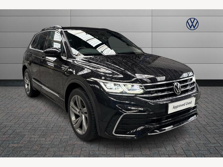 Volkswagen Tiguan 1.5 TSI R-Line Edition DSG Euro 6 (s/s) 5dr Volkswagen Tiguan 1.5 TSI R-Line Edition DSG Euro 6 (s/s) 5dr