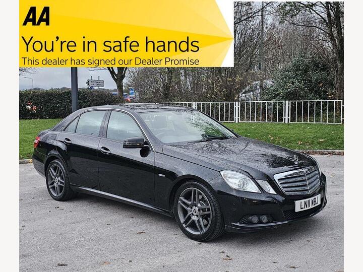 Mercedes-Benz E Class 2.1 E220 CDI BlueEfficiency SE Tiptronic Euro 5 4dr