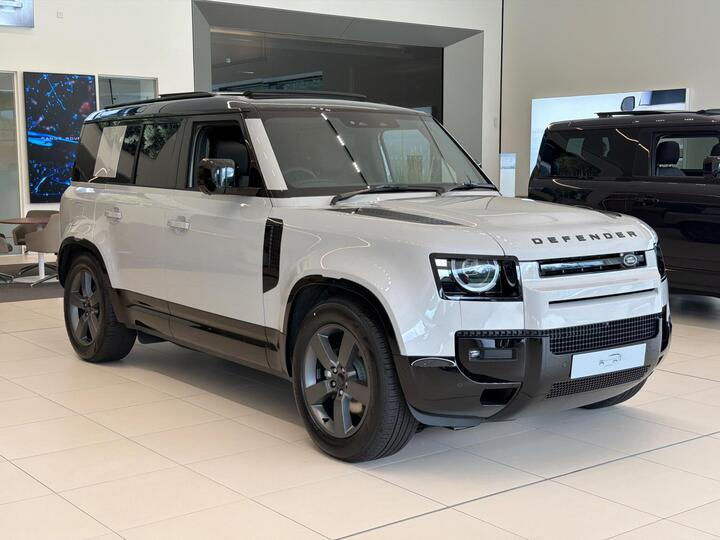 Land Rover Defender 110 3.0 D250 MHEV X-Dynamic HSE Auto 4WD Euro 6 (s/s) 5dr
