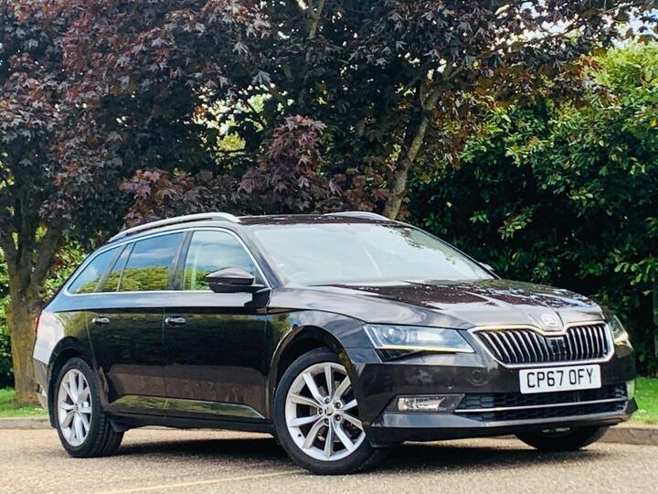 Skoda Superb 2.0 TDI SE L Executive DSG Euro 6 (s/s) 5dr Skoda Superb 2.0 TDI SE L Executive DSG Euro 6 (s/s) 5dr