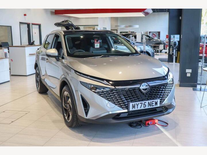 Nissan Qashqai 1.3 DIG-T MHEV N-Connecta Euro 6 (s/s) 5dr