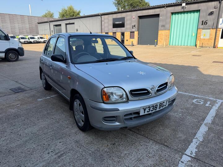 Nissan Micra 1.0 16v SE CVT 5dr