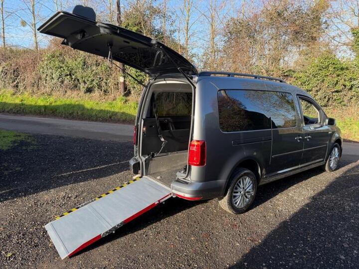 Volkswagen Caddy Maxi Life 2.0 TDI DSG Euro 6 (s/s) 5dr