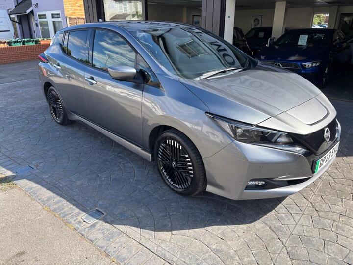 Nissan LEAF 39kWh Tekna Auto 5dr