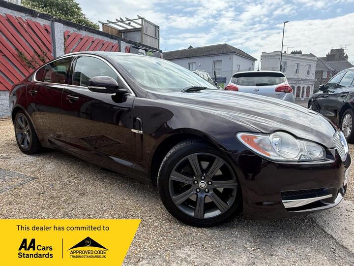 Jaguar XF 3.0d V6 Luxury Auto Euro 5 4dr