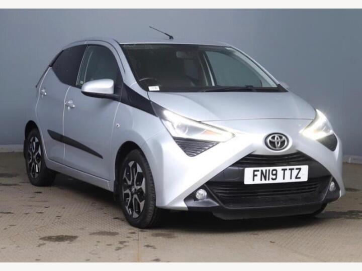 Toyota AYGO 1.0 VVT-i X-plore Euro 6 5dr