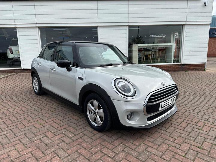 MINI Hatch 1.5 Cooper Classic Steptronic Euro 6 (s/s) 5dr