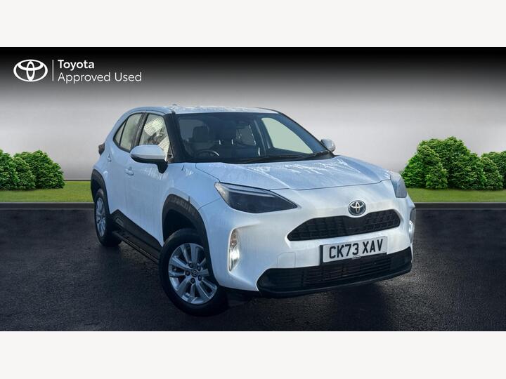Toyota Yaris Cross 1.5 VVT-h Icon E-CVT Euro 6 (s/s) 5dr Toyota Yaris Cross 1.5 VVT-h Icon E-CVT Euro 6 (s/s) 5dr