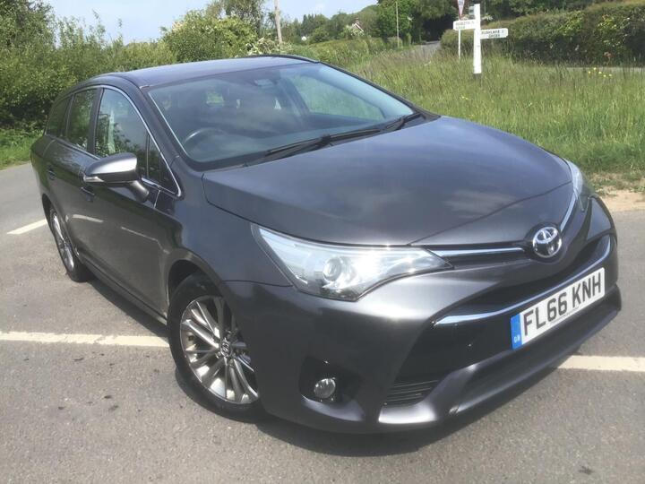 Toyota Avensis 1.6 D-4D Business Edition Touring Sports Euro 6 (s/s) 5dr