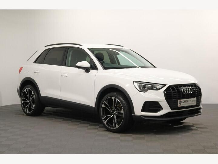 Audi Q3 1.4 TFSIe 45 Technik S Tronic Euro 6 (s/s) 5dr 13kWh