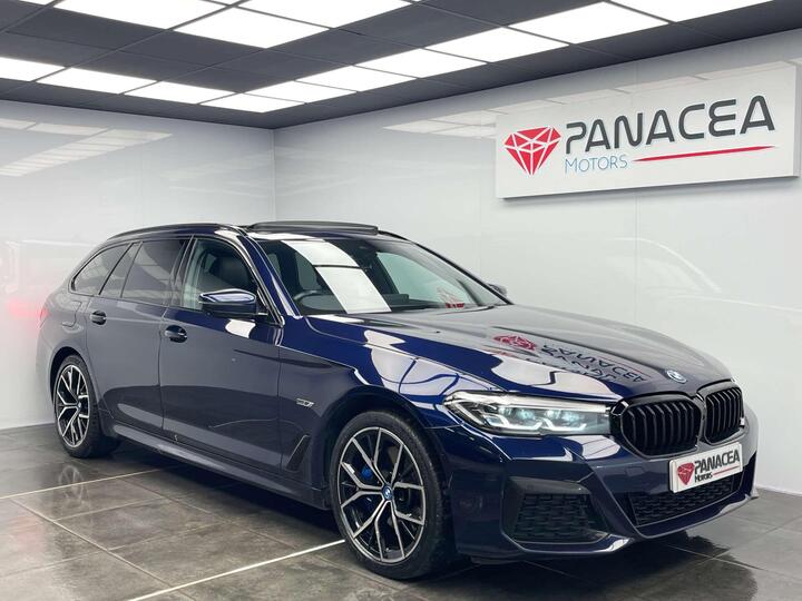 BMW 5 SERIES 2.0 530e 12kWh M Sport Touring Steptronic XDrive Euro 6 (s/s) 5dr BMW 5 SERIES 2.0 530e 12kWh M Sport Touring Steptronic XDrive Euro 6 (s/s) 5dr