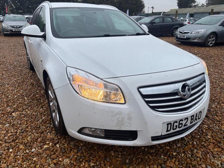 Vauxhall Insignia 2.0 CDTi EcoFLEX SRi Sports Tourer Euro 5 (s/s) 5dr