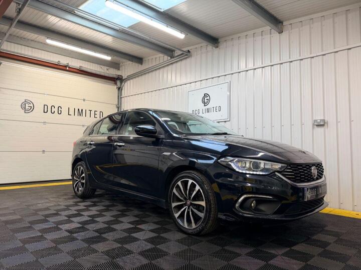 Fiat TIPO 1.4 MPI Lounge Euro 6 5dr
