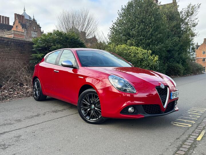 Alfa Romeo Giulietta 2.0 JTDM-2 Super Euro 6 (s/s) 5dr