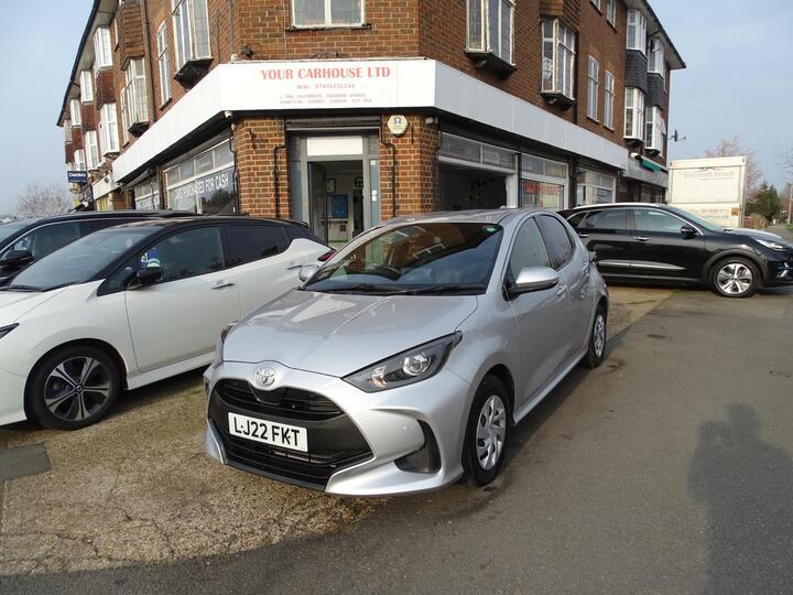 Toyota Yaris 1.0 VVT-i Icon Hatchback 5dr Petrol
