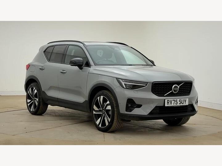 Volvo XC40 2.0 B3 MHEV Ultra Dark DCT Auto Euro 6 (s/s) 5dr