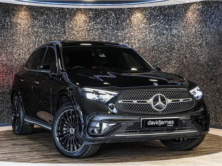 Mercedes-Benz GLC 2.0 GLC300de 31.2kWh AMG Line (Premium Plus) G-Tronic+ 4MATIC Euro 6 (s/s) 5dr Mercedes-Benz GLC 2.0 GLC300de 31.2kWh AMG Line (Premium Plus) G-Tronic+ 4MATIC Euro 6 (s/s) 5dr