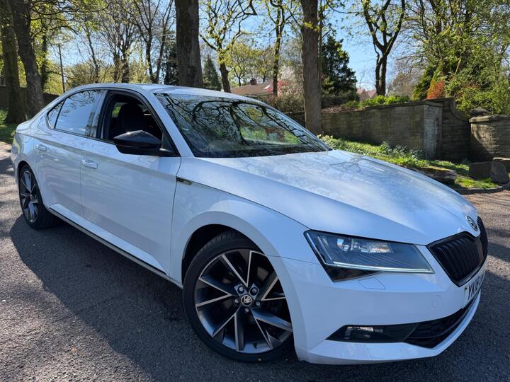 Skoda Superb 1.4 TSI ACT SportLine DSG Euro 6 (s/s) 5dr Skoda Superb 1.4 TSI ACT SportLine DSG Euro 6 (s/s) 5dr