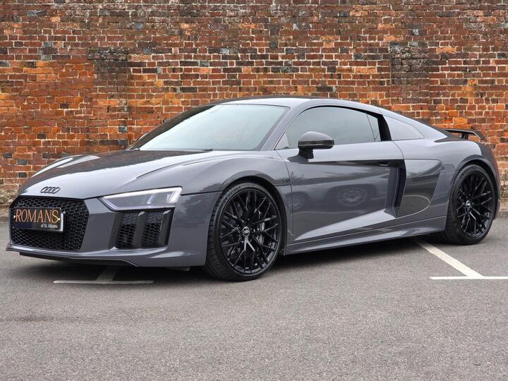 Audi R8 5.2 FSI V10 Plus S Tronic Quattro Euro 6 (s/s) 2dr
