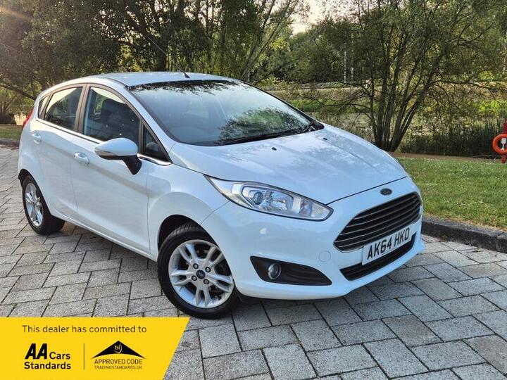 Ford Fiesta 1.0T EcoBoost Zetec Euro 5 (s/s) 5dr
