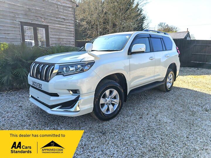 Toyota Land Cruiser 2.7 TOP SPEC 7 SEATS