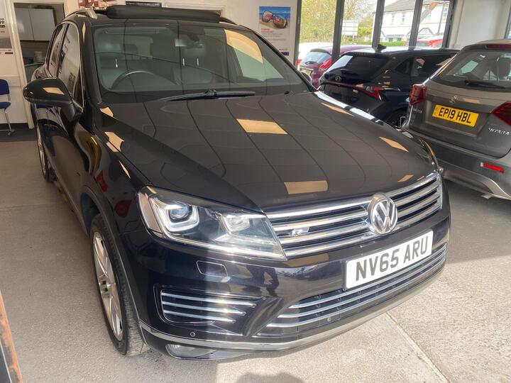 Volkswagen Touareg 3.0 TDI V6 BlueMotion Tech R-Line Tiptronic 4WD Euro 6 (s/s) 5dr