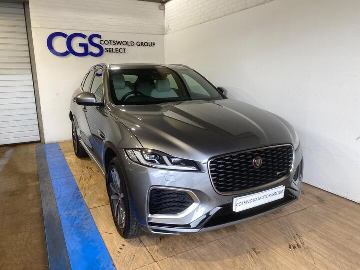 Jaguar F-PACE 3.0 D300 MHEV R-Dynamic SE Auto AWD Euro 6 (s/s) 5dr
