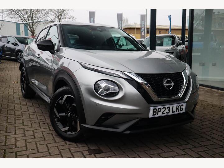 Nissan Juke 1.0 DIG-T N-Connecta Euro 6 (s/s) 5dr Nissan Juke 1.0 DIG-T N-Connecta Euro 6 (s/s) 5dr
