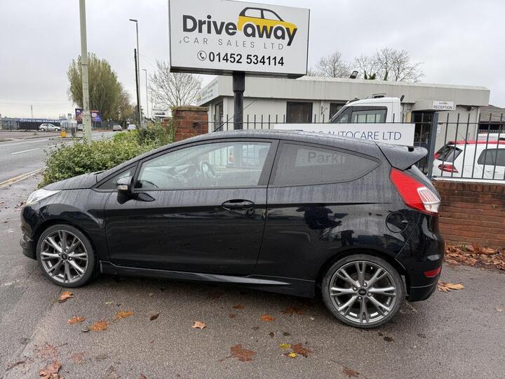 Ford FIESTA 1.0T EcoBoost ST-Line Euro 6 (s/s) 3dr Ford FIESTA 1.0T EcoBoost ST-Line Euro 6 (s/s) 3dr