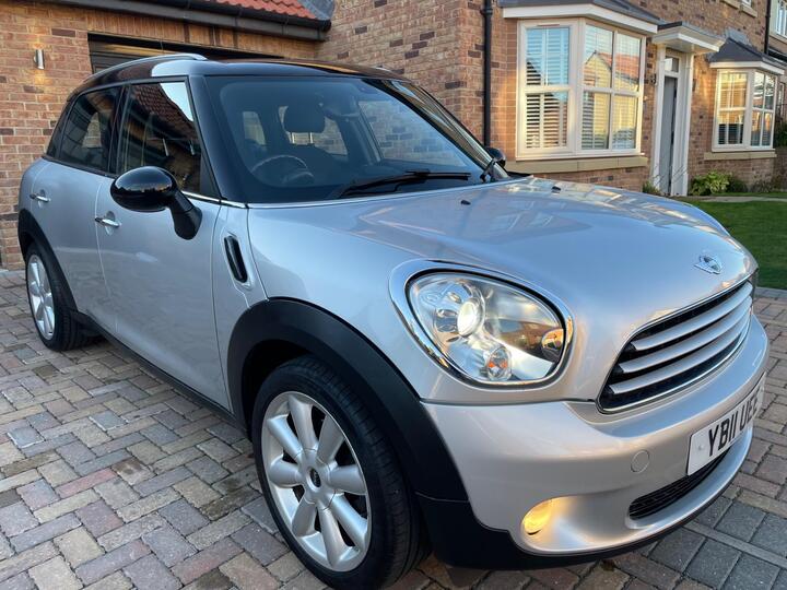 MINI Countryman 1.6 Cooper Euro 5 (s/s) 5dr