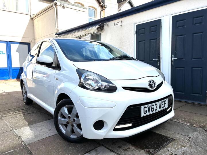 Toyota AYGO 1.0 VVT-i Move Euro 5 5dr
