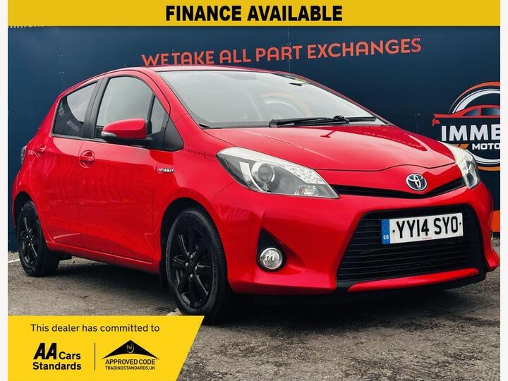 Toyota YARIS 1.5 VVT-h Icon Plus CVT Euro 5 5dr