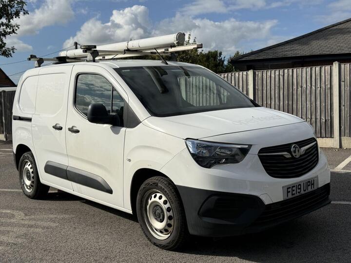 Vauxhall COMBO 1.6 Turbo D 2300 Edition Panel Van 4dr Diesel Manual L1 H1 Euro 6 (s/s) (100 Ps) DAB. BLUETOOTH, AIR CON