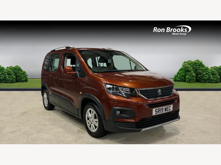 Peugeot Rifter 1.5 BlueHDi Allure Standard MPV Euro 6 5dr Peugeot Rifter 1.5 BlueHDi Allure Standard MPV Euro 6 5dr